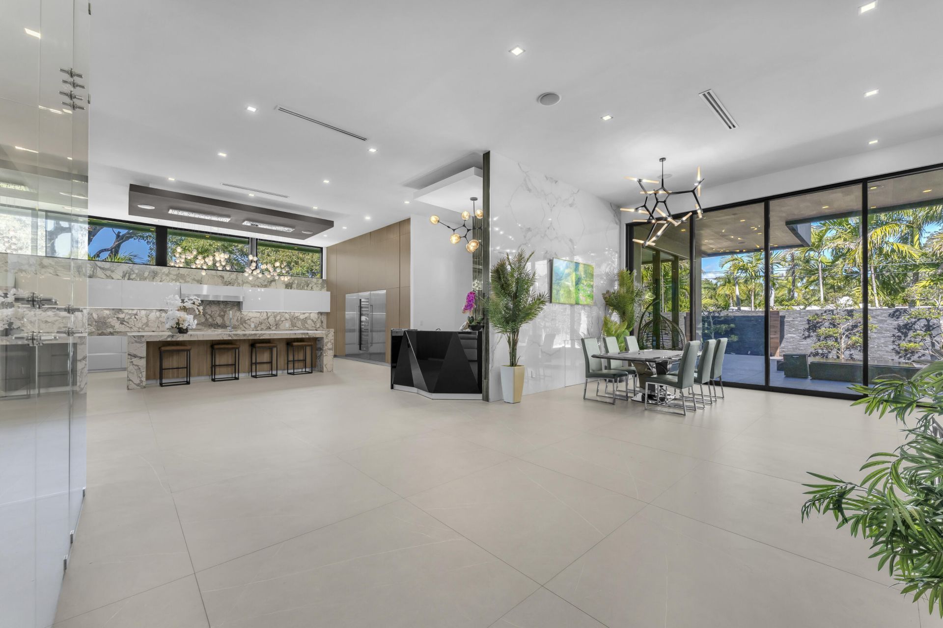 2401 NE 13th Street, Fort Lauderdale, FL 33304 Photo