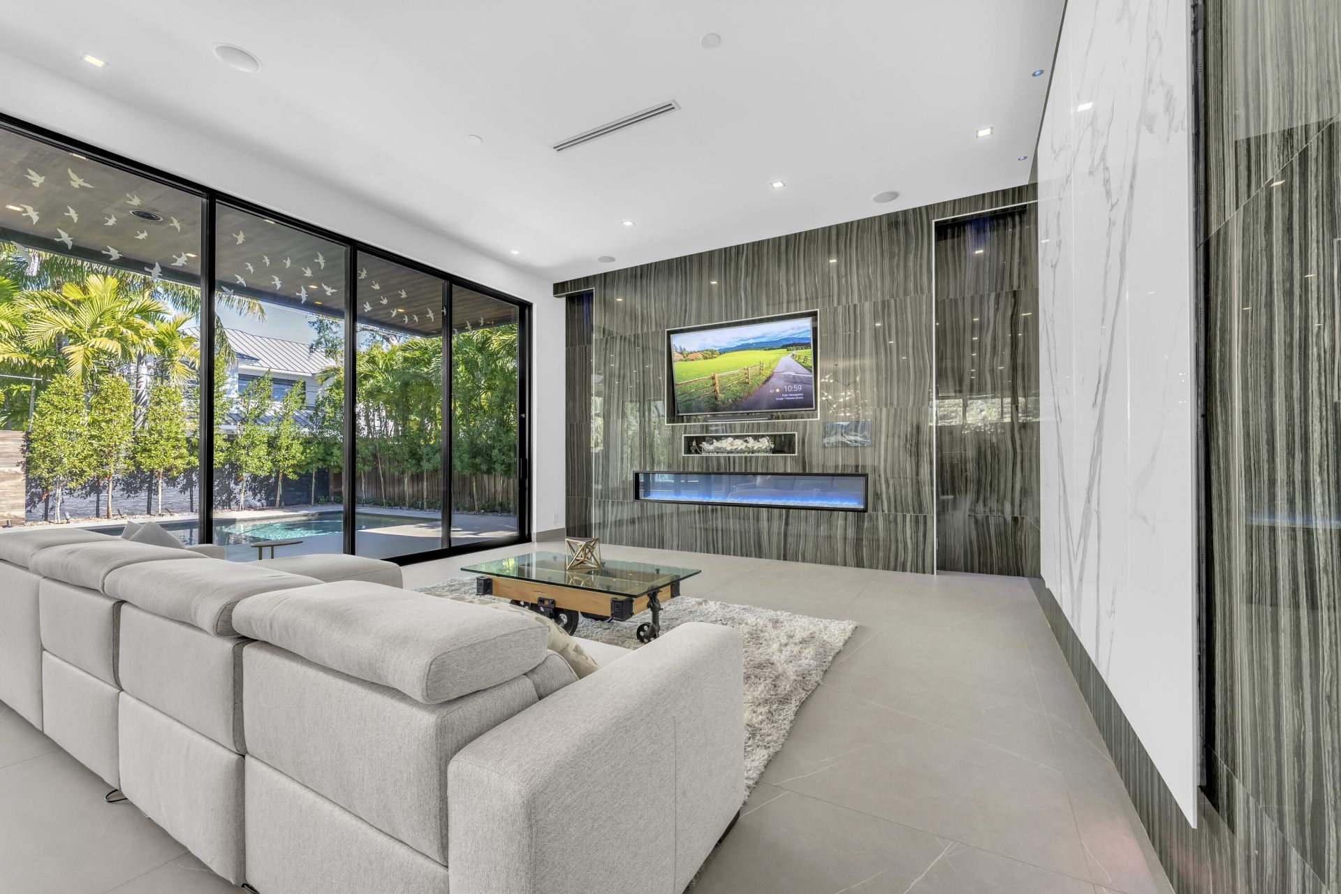 2401 NE 13th Street, Fort Lauderdale, FL 33304 Photo