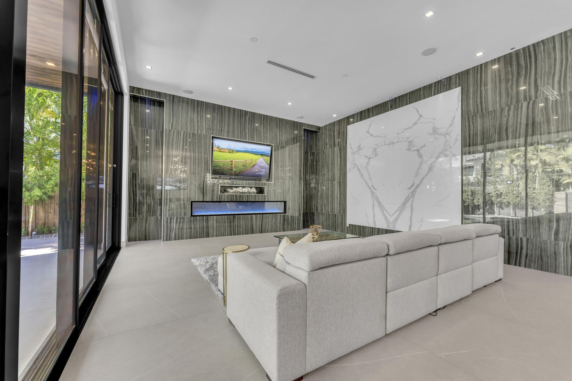 2401 NE 13th Street, Fort Lauderdale, FL 33304 Photo