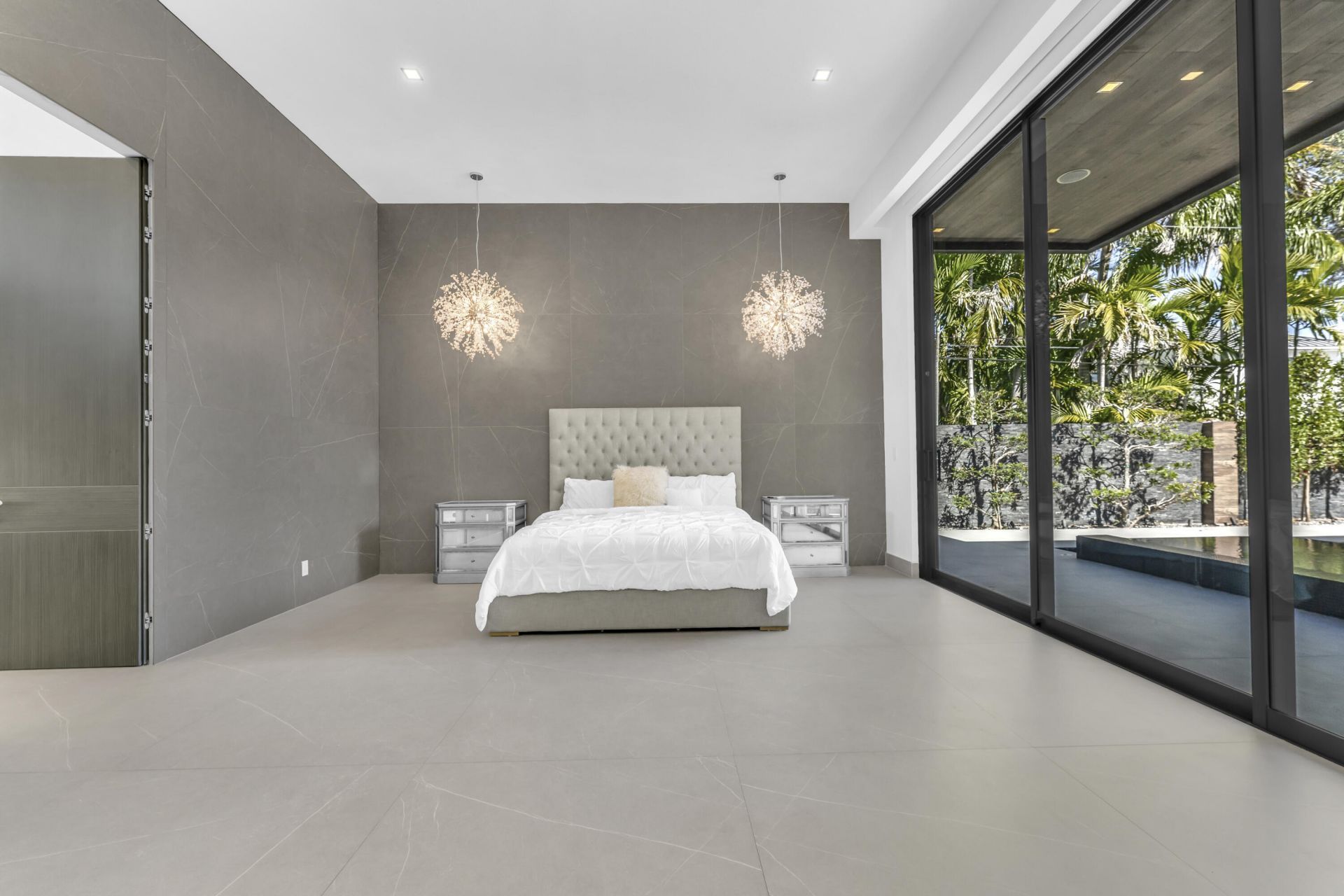 2401 NE 13th Street, Fort Lauderdale, FL 33304 Photo