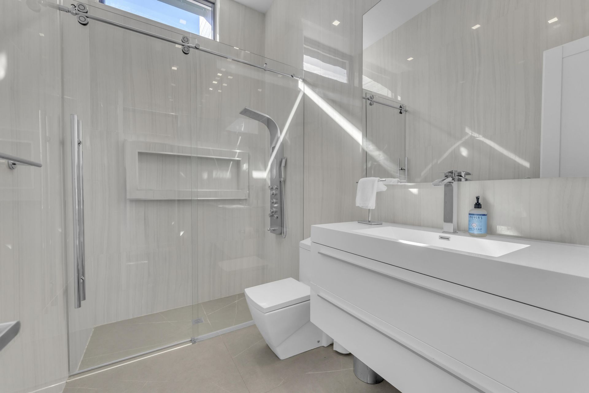 2401 NE 13th Street, Fort Lauderdale, FL 33304 Photo