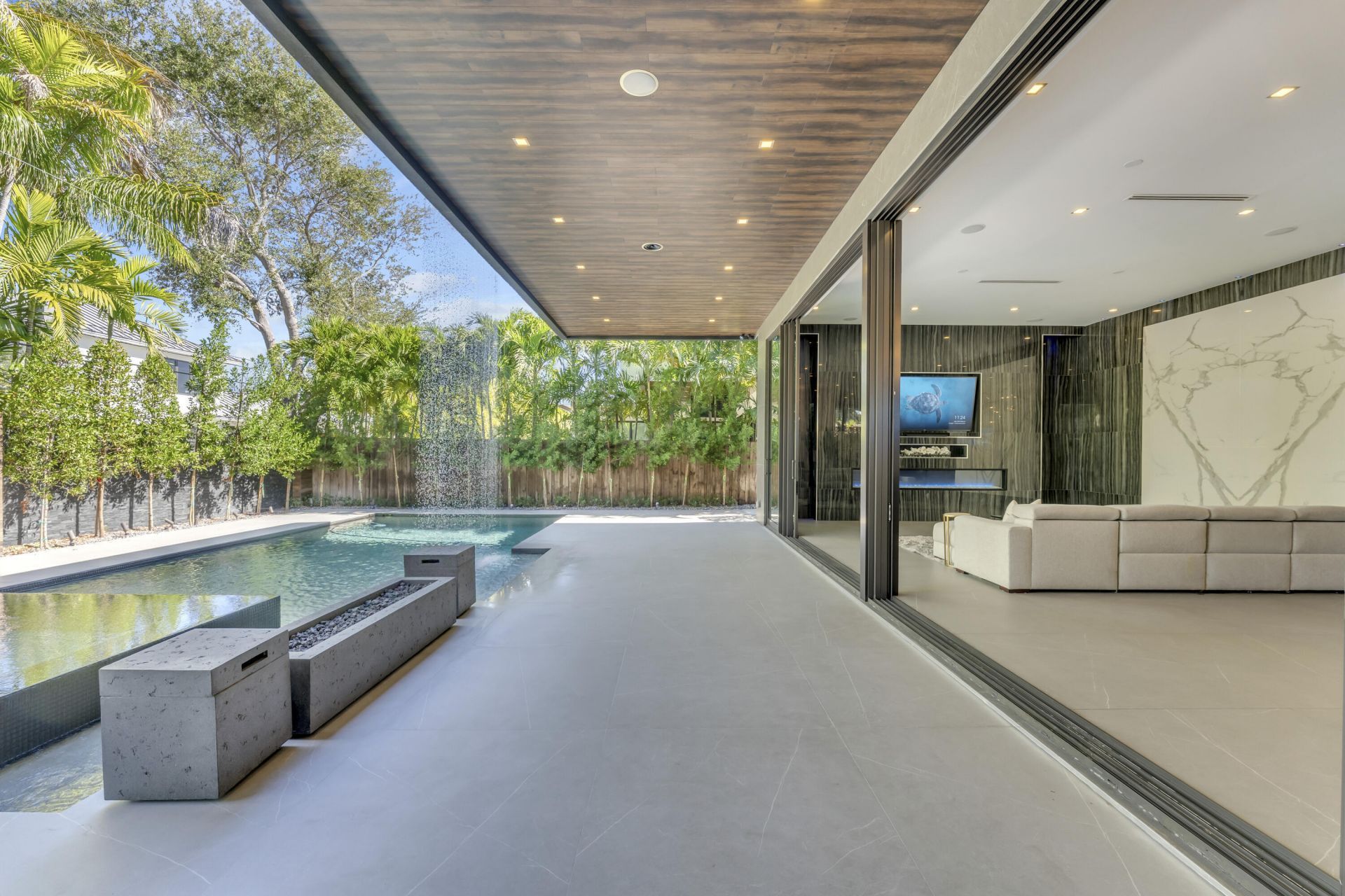 2401 NE 13th Street, Fort Lauderdale, FL 33304 Photo