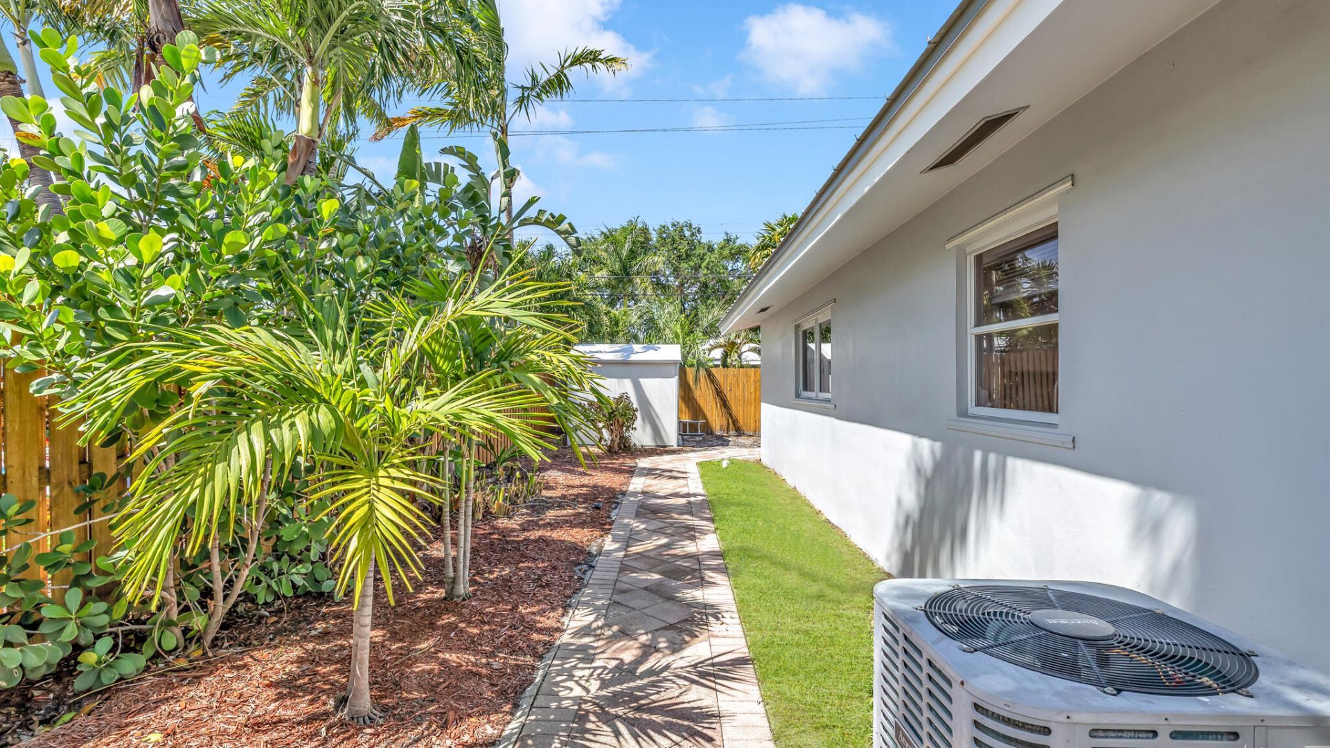 2241 NE 33rd Street, Lighthouse Point, FL 33064 Photo