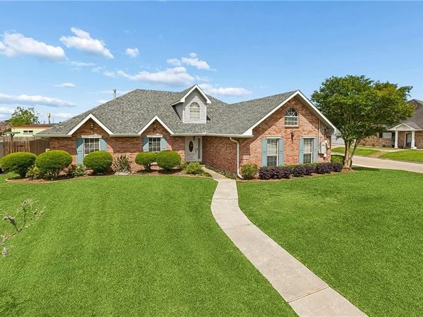 408 GOOD NEWS Avenue , Belle Chasse, LA 70037