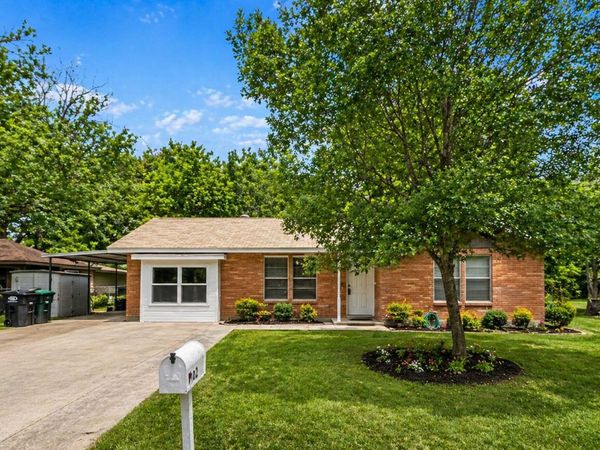 809 FLORENCE ST, Castroville, TX 78009