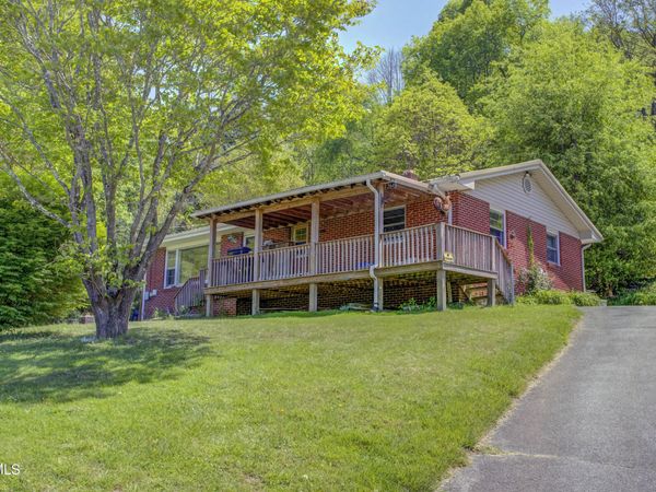 264 Terrace Avenue, Gate City, VA 24251