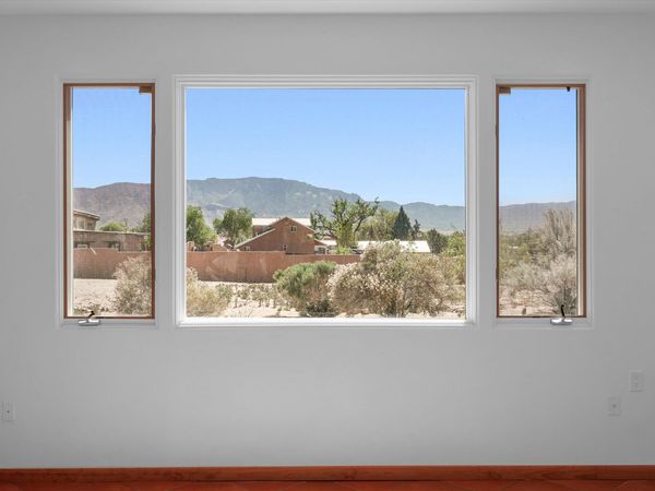 8 Calle Blanca, Corrales, NM 87048