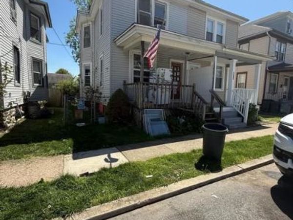 127 WHITE AVENUE , MARCUS HOOK, PA 19061