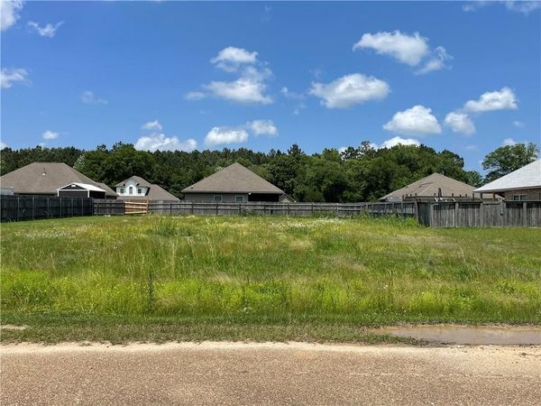 21346 BEAU CHATEAU Boulevard , Ponchatoula, LA 70454