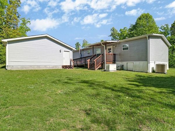 2055 Bell Rd, Crossville, TN 38572