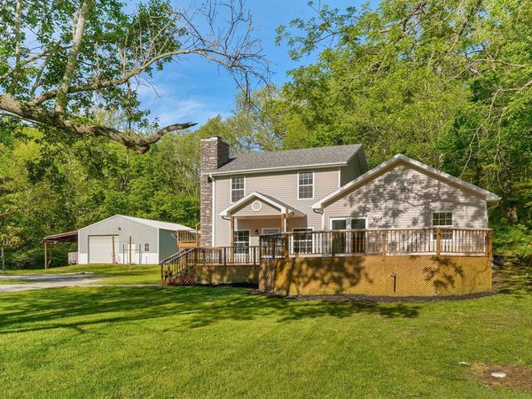 8951 N Farm Road 105 , Willard, MO 65781