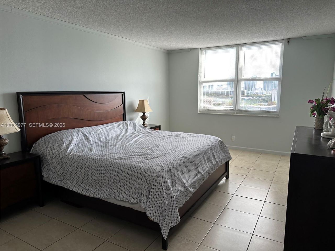 427 Golden Isles Dr , Unit 14E, Hallandale Beach, FL 33009 Photo