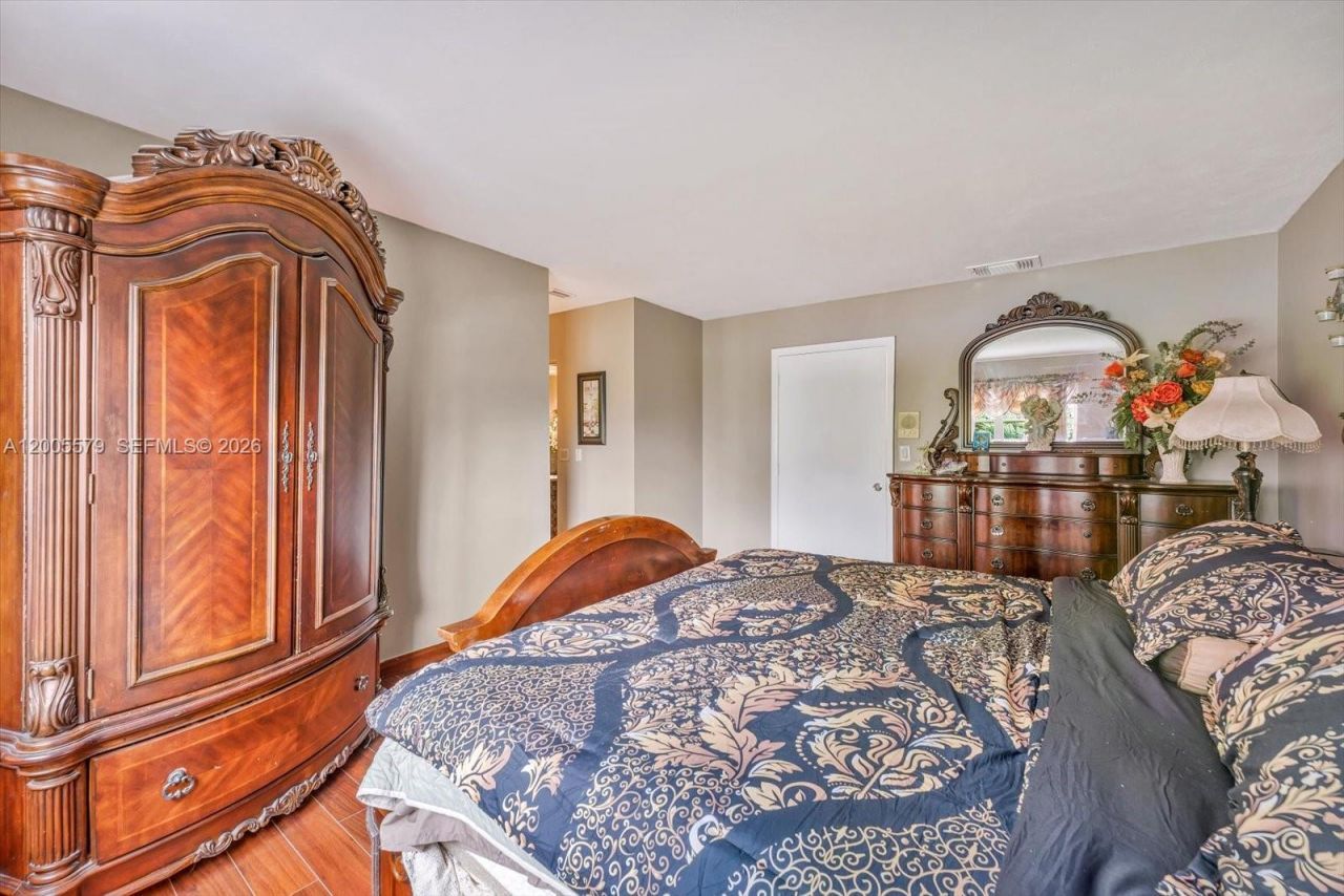 6430 SW 112th Pl , Miami, FL 33173 Photo