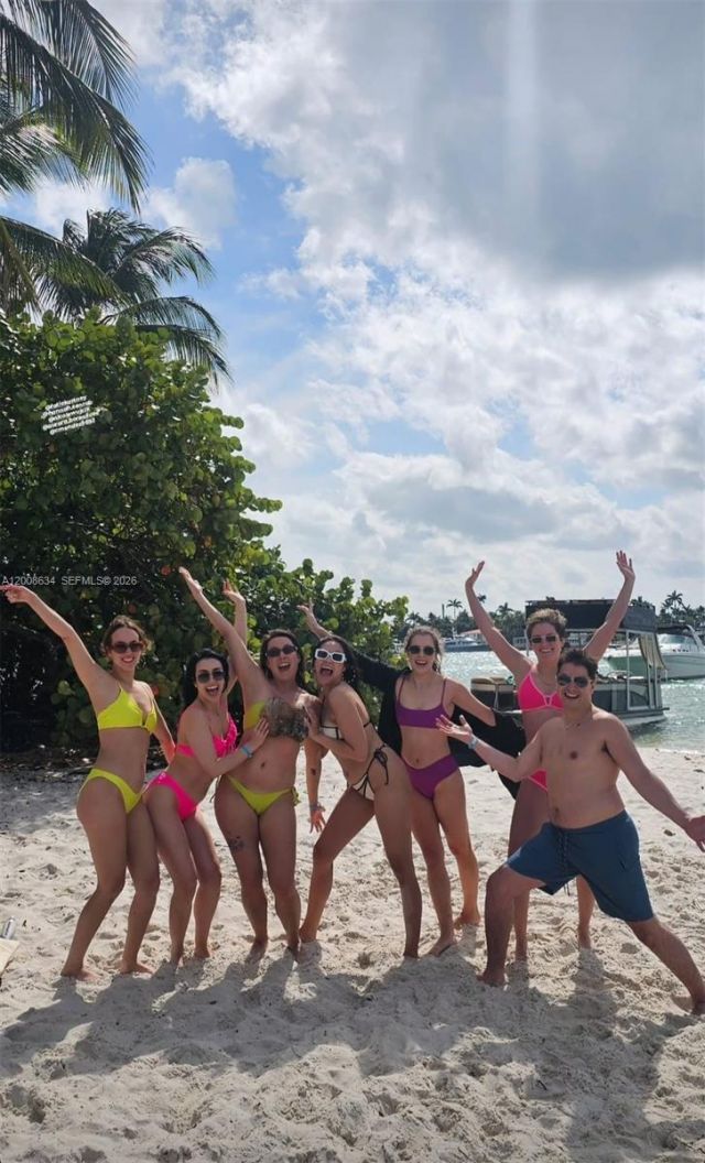 910 West Ave , Miami Beach, FL 33139 Photo