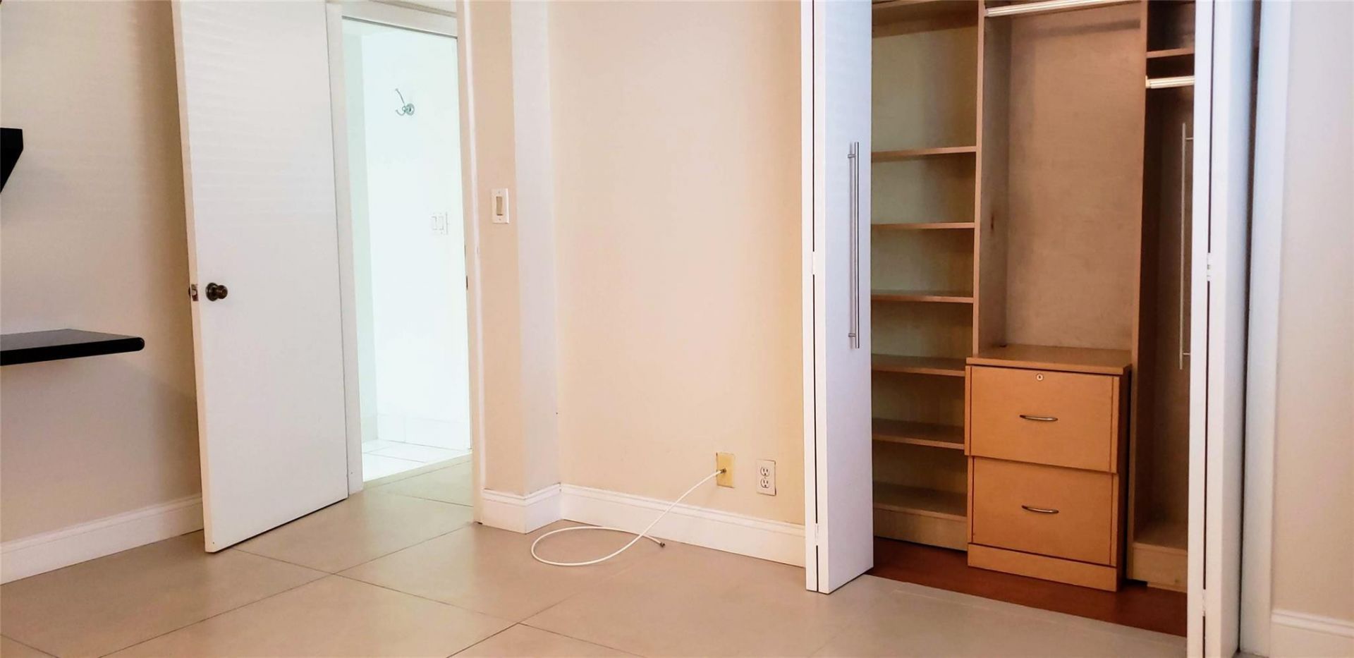 331 Lakeview Drive, Unit 206, Weston, FL 33326 Photo