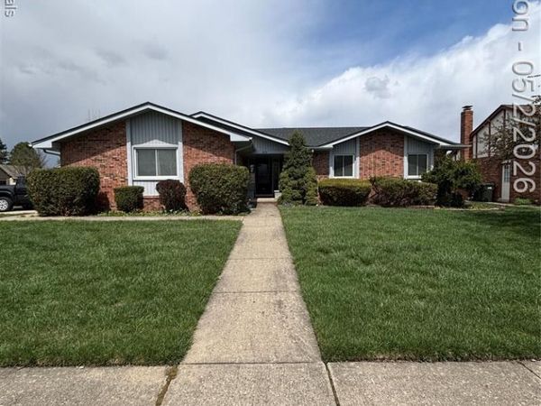 3715 Porter Drive, Sterling Heights, MI 48310