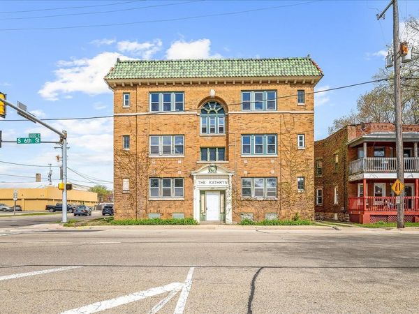 204 S Sixth Street, ROCKFORD, IL 61104