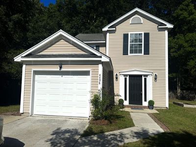 8498 William Moultrie Drive, North Charleston, SC 29420