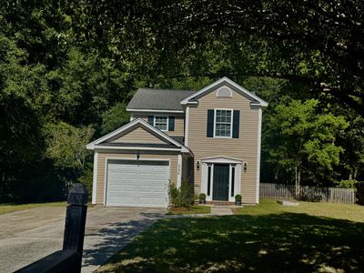 8498 William Moultrie Drive, North Charleston, SC 29420
