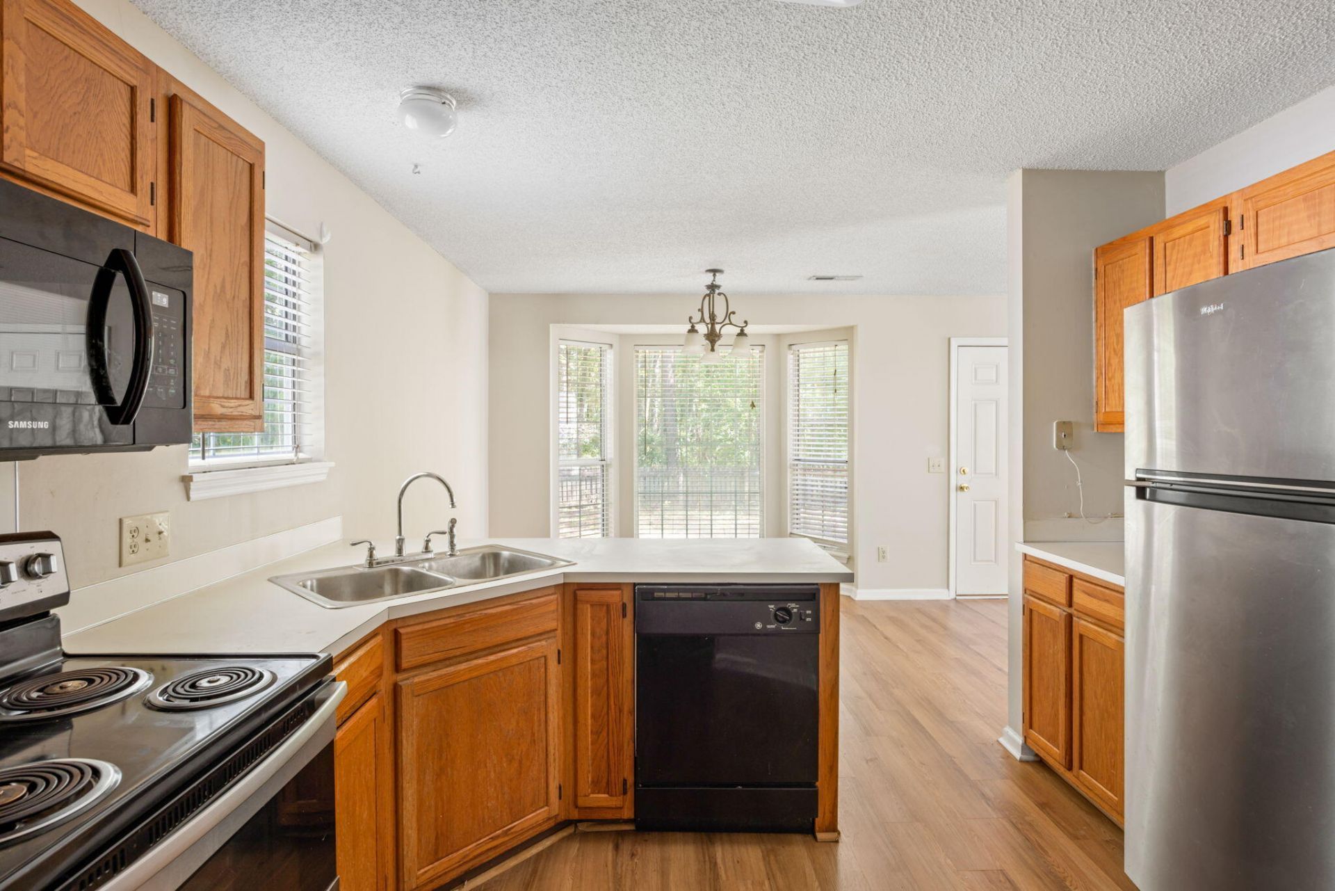 8498 William Moultrie Drive Photo 13