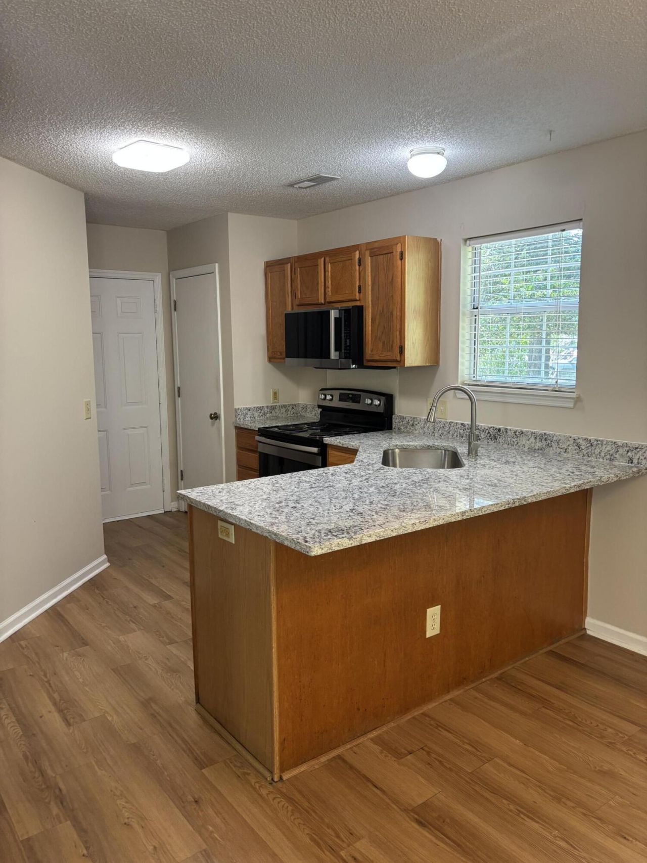 8498 William Moultrie Drive Photo 15