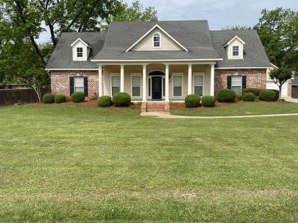 5814 Caspiana Lane, Bossier City, LA 71112
