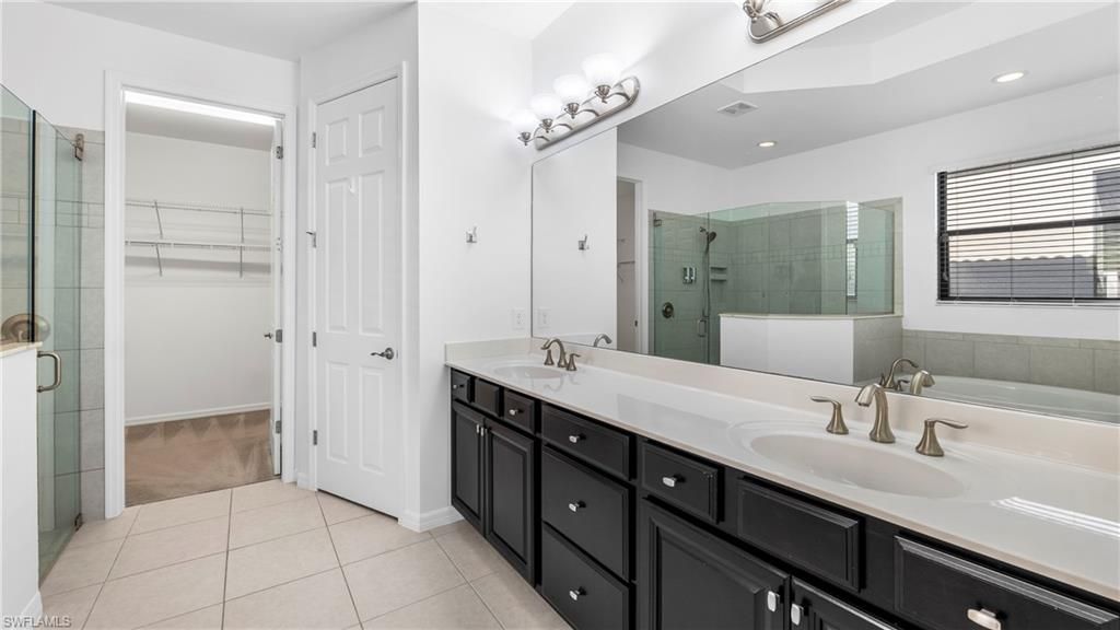 11195 St Roman Way, Bonita Springs, FL 34135 Photo