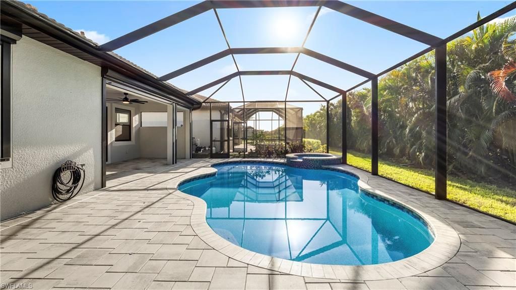 11195 St Roman Way, Bonita Springs, FL 34135 Photo