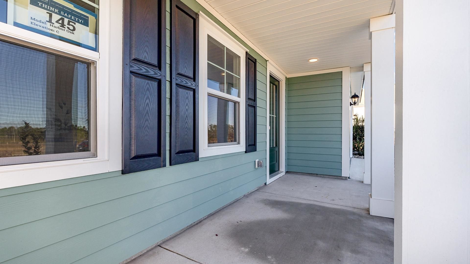 276 Bantry Ln.  Photo 2