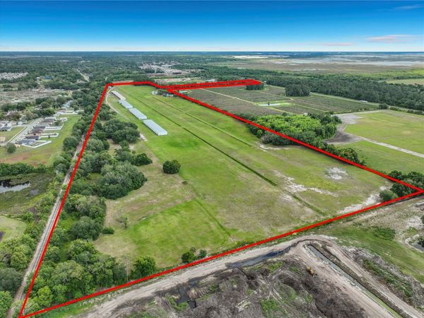 7001 JONES AVENUE, MOUNT DORA, FL 32757