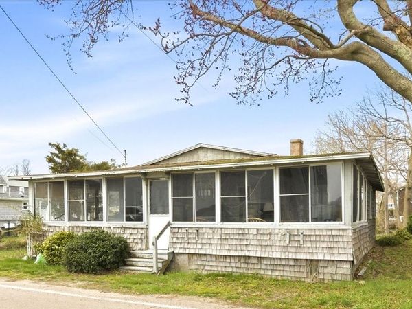 64 Central St, Marshfield, MA 02020