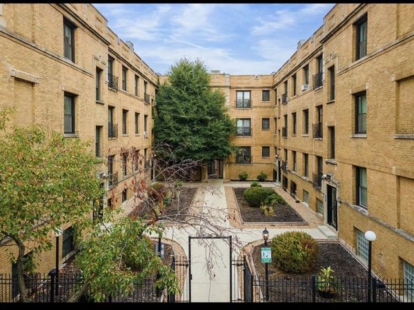 732 W Roscoe Street , Unit NGD, Chicago, IL 60657