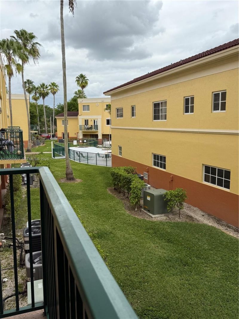 12605 SW 91st St, Unit 219, Miami, FL 33186 Photo