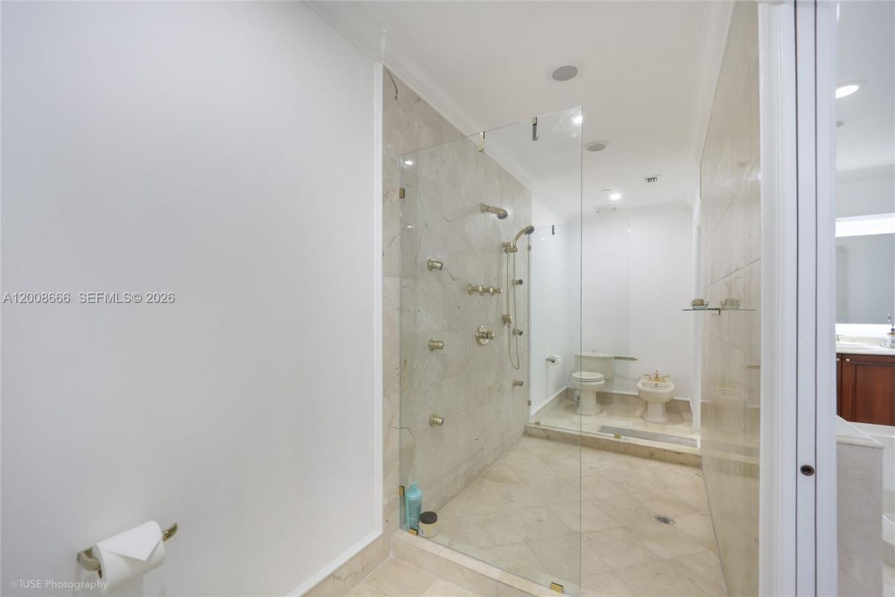 3400 SW 27th Ave, Unit 2202, Miami, FL 33133 Photo