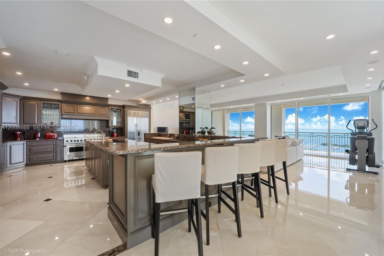 3400 SW 27th Ave, Unit 2202, Miami, FL 33133 Photo