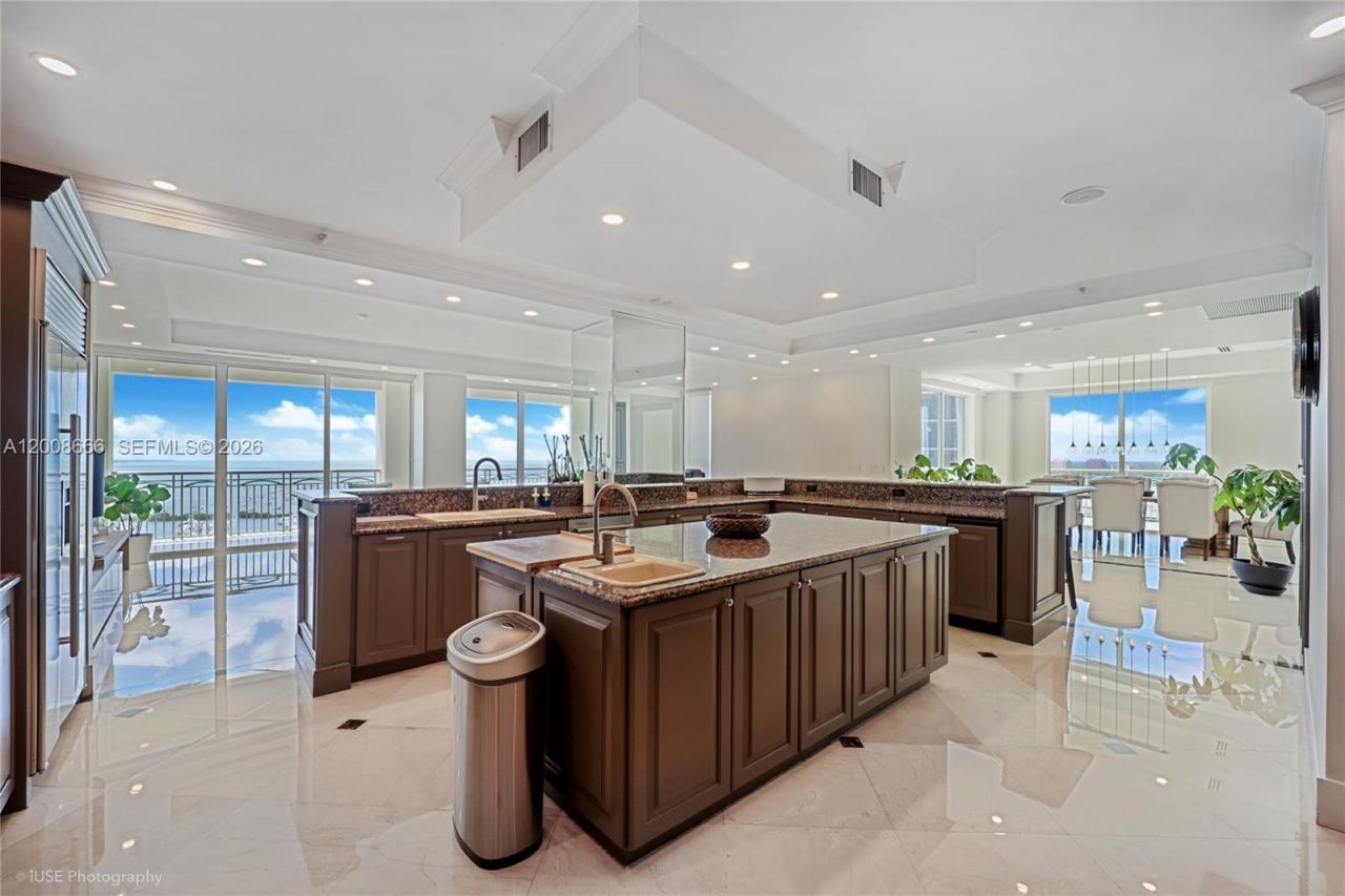 3400 SW 27th Ave, Unit 2202, Miami, FL 33133 Photo