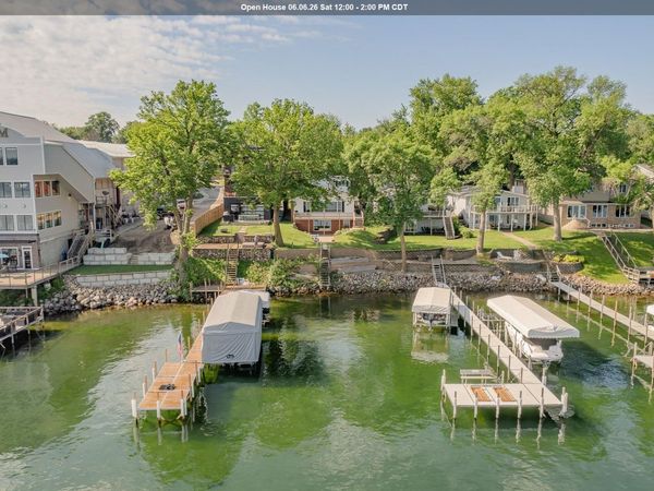 164 Park Place, Arnolds Park, IA 51331