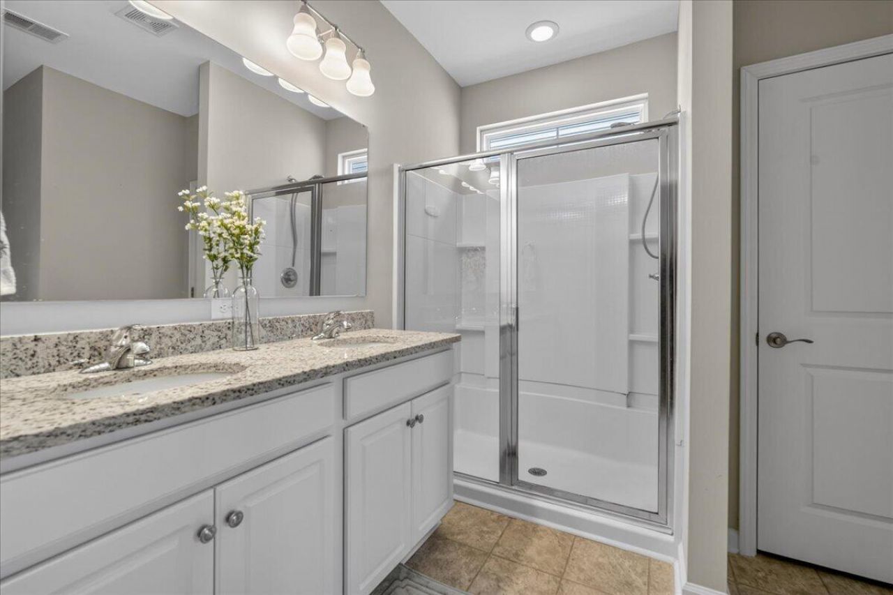 123 Oyama Road Photo 24