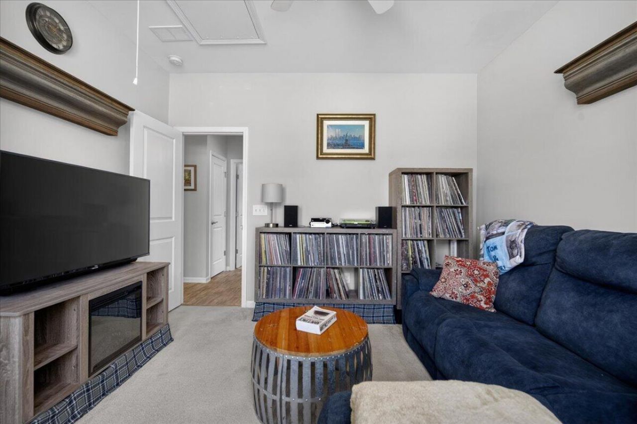 123 Oyama Road Photo 33