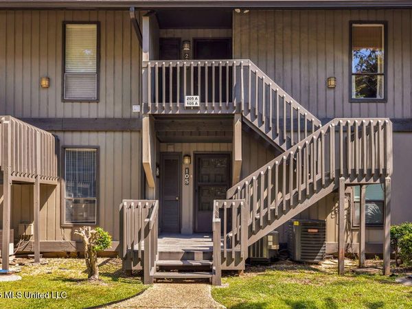 205 Lanai , Diamondhead, MS 39525