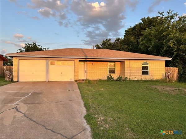 207 Myra Lou Avenue , Copperas Cove, TX 76522