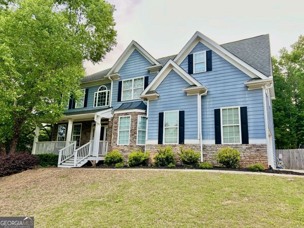 226 Prestwick Drive, Hoschton, GA 30548
