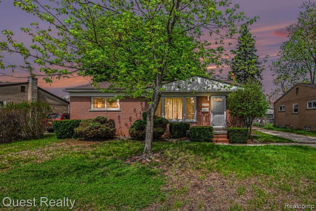 32304 Wisconsin Street , Livonia, MI 48150 Main Photo