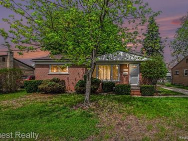 32304 Wisconsin Street , Livonia, MI 48150