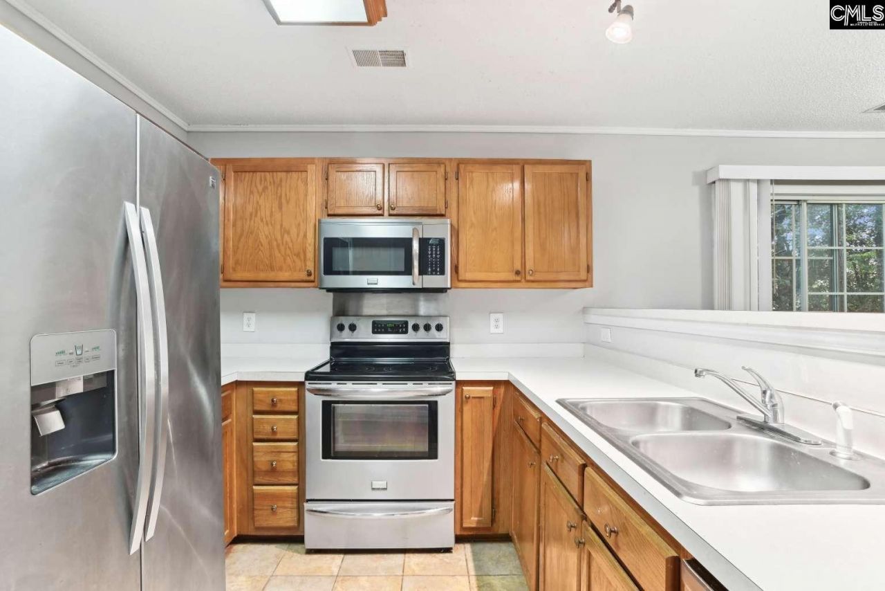 73 Upper Loop Way  Photo 7