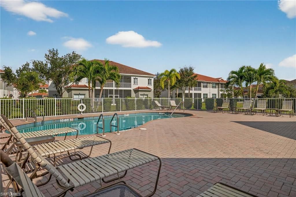 12051 Santaluz Dr, Unit 102, Fort Myers, FL 33913 Photo