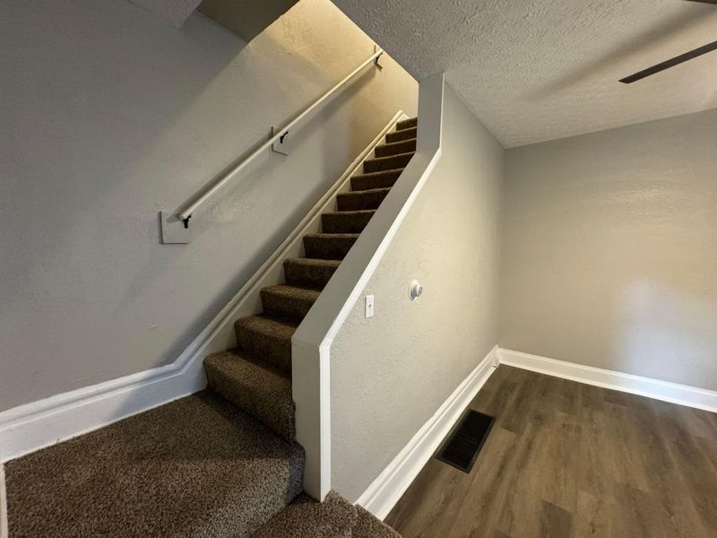 99 Whitethorne Avenue , Columbus, OH 43223 Photo 16