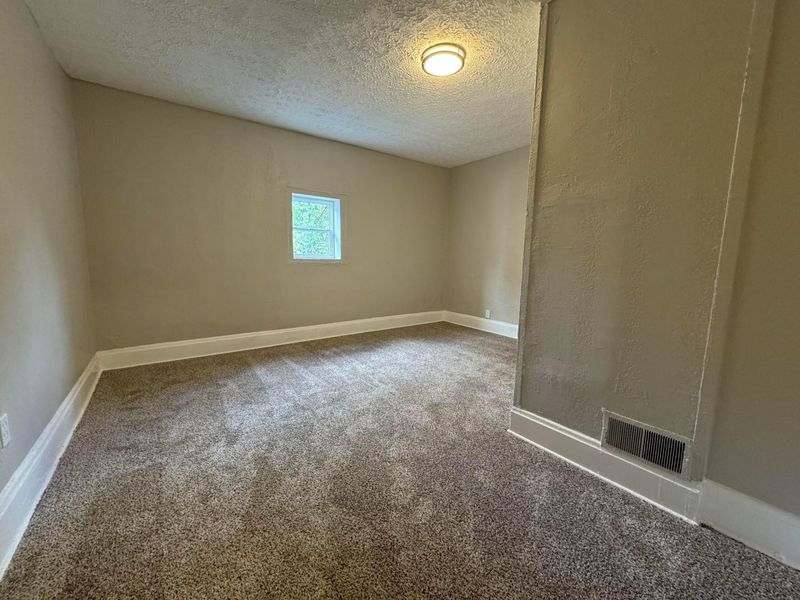 99 Whitethorne Avenue , Columbus, OH 43223 Photo 17