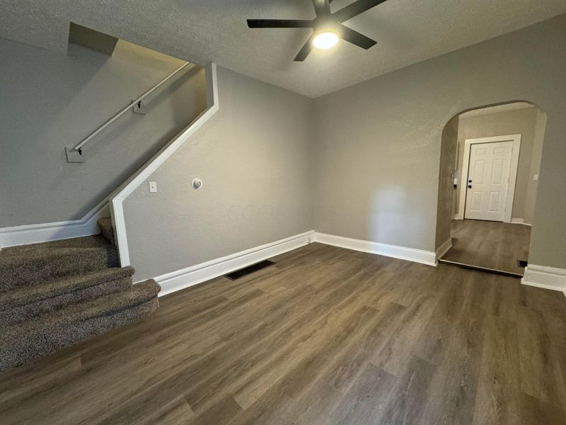 99 Whitethorne Avenue , Columbus, OH 43223 Photo 6