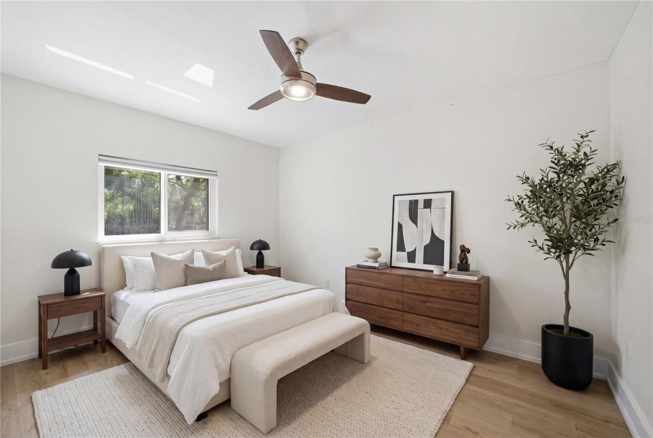 1057 Willis Avenue, Sarasota, FL 34232 Photo